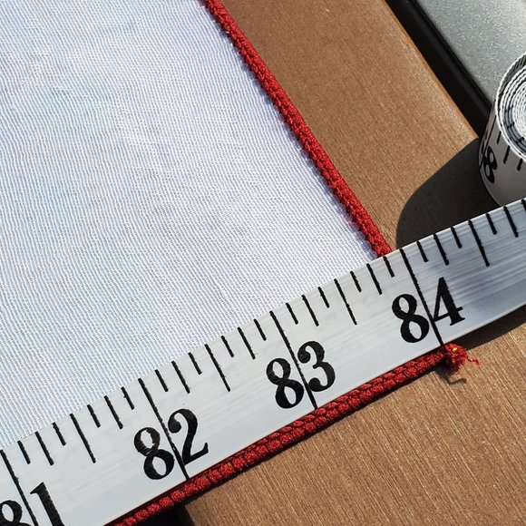 Vera Neumann Floral Oblong Tablecloth 60" x 84" - Picture 10 of 16